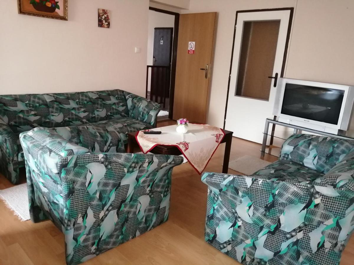 Ubytovanie Emily Dunajská Streda Zewnętrze zdjęcie