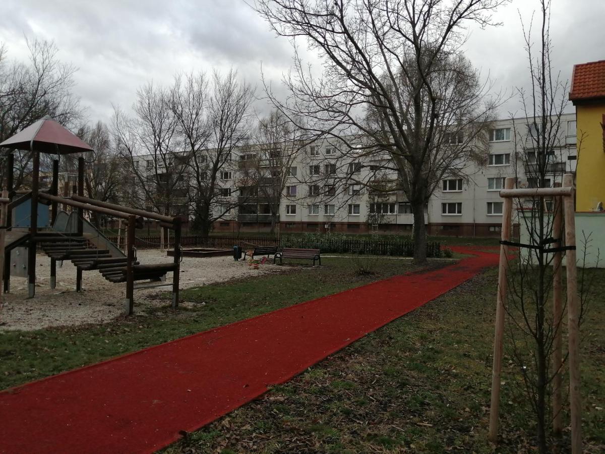 Ubytovanie Emily Dunajská Streda Zewnętrze zdjęcie