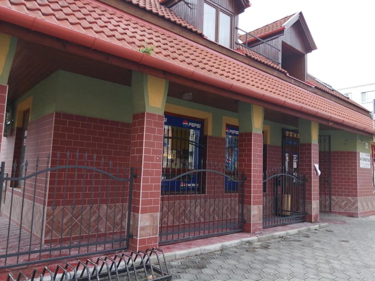 Ubytovanie Emily Dunajská Streda Zewnętrze zdjęcie